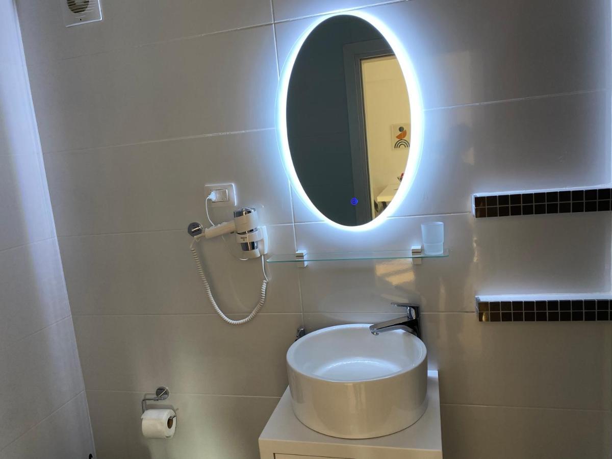 Artemis Apartment Himare